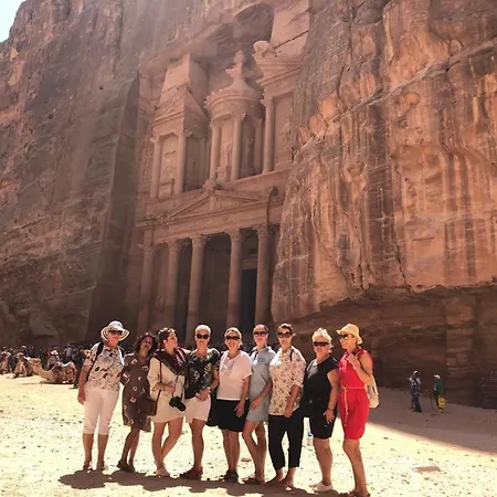 Guest House Attallah Wadi Musa Exterior photo