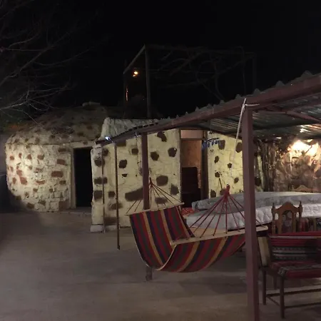 Guest House Attallah Wadi Musa Exterior photo